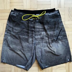 Lululemon swim shorts/trunks